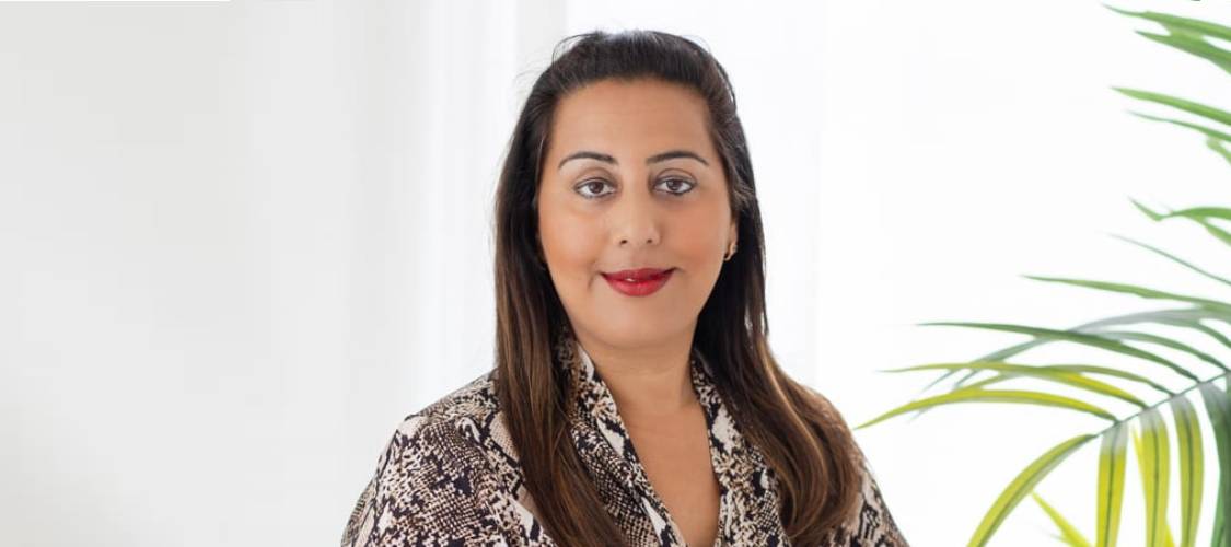 nikita thakrar